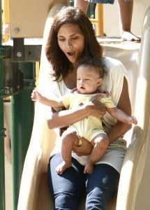 bebes-famosos-halle-berry bebes-famosos-halle-berry