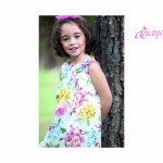 vestido con flores variadas