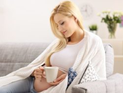 Cómo abrir una cuenta remunerada al convertirse en madre y ahorrar para tu hijo desde el primer día